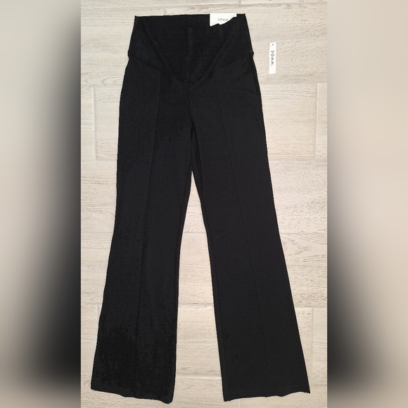 Soma 24/7 Black High-Waist Mini Flare  Stretchy Leggings - Size Medium - NWT - Picture 5 of 12